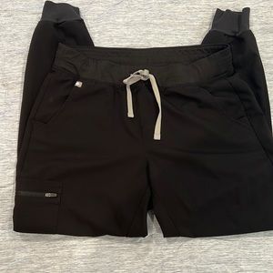 Figs zamora joggers in black size medium